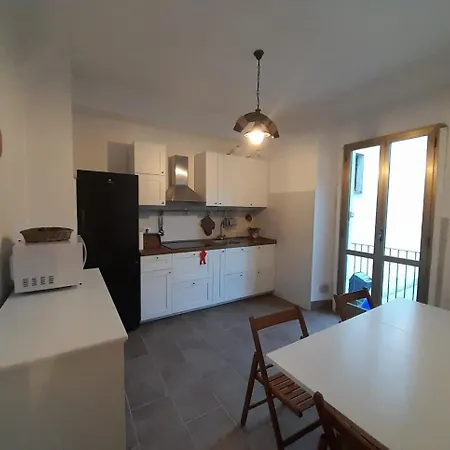 The Mountain View - Casa A Castello Apartment *